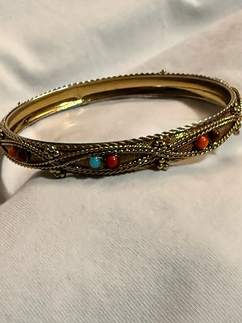 Vintage Gold Tone Bangle Bracelet, Round Multi-color Stones